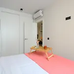 Joyful Homes Apartman