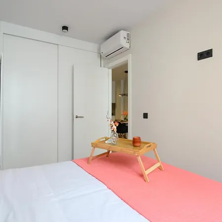 Joyful Homes Apartman