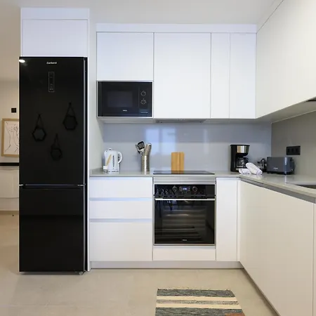 Joyful Homes Apartman *