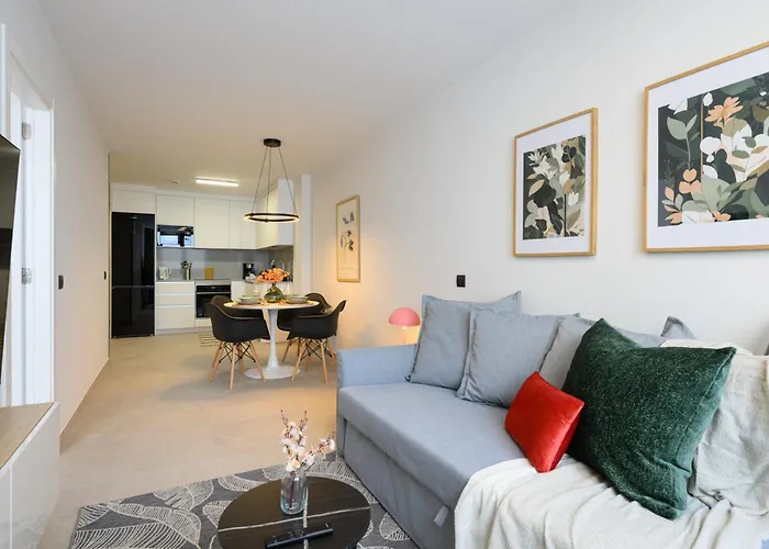 Joyful Homes Apartment *